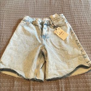 Zara Light Wash Cutoff Shorts